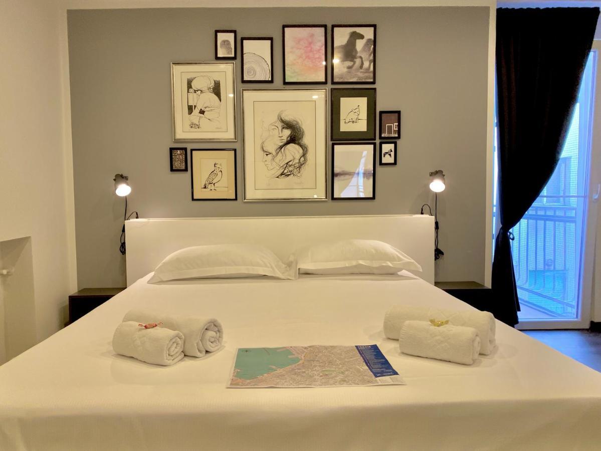 Mimi Rooms&Studios Trieste Luaran gambar
