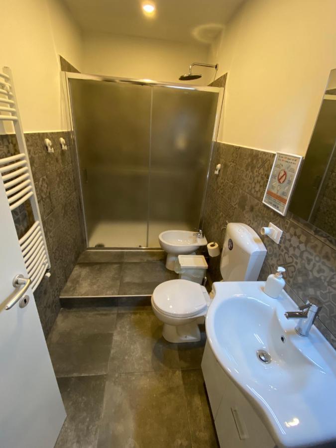 Mimi Rooms&Studios Trieste Luaran gambar