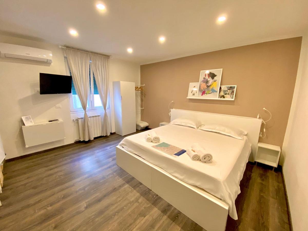 Mimi Rooms&Studios Trieste Luaran gambar