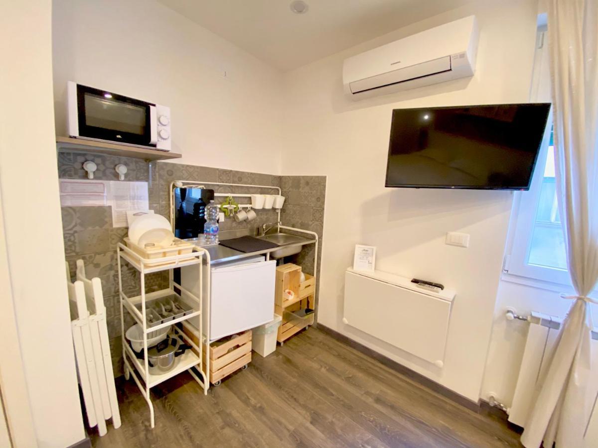 Mimi Rooms&Studios Trieste Luaran gambar