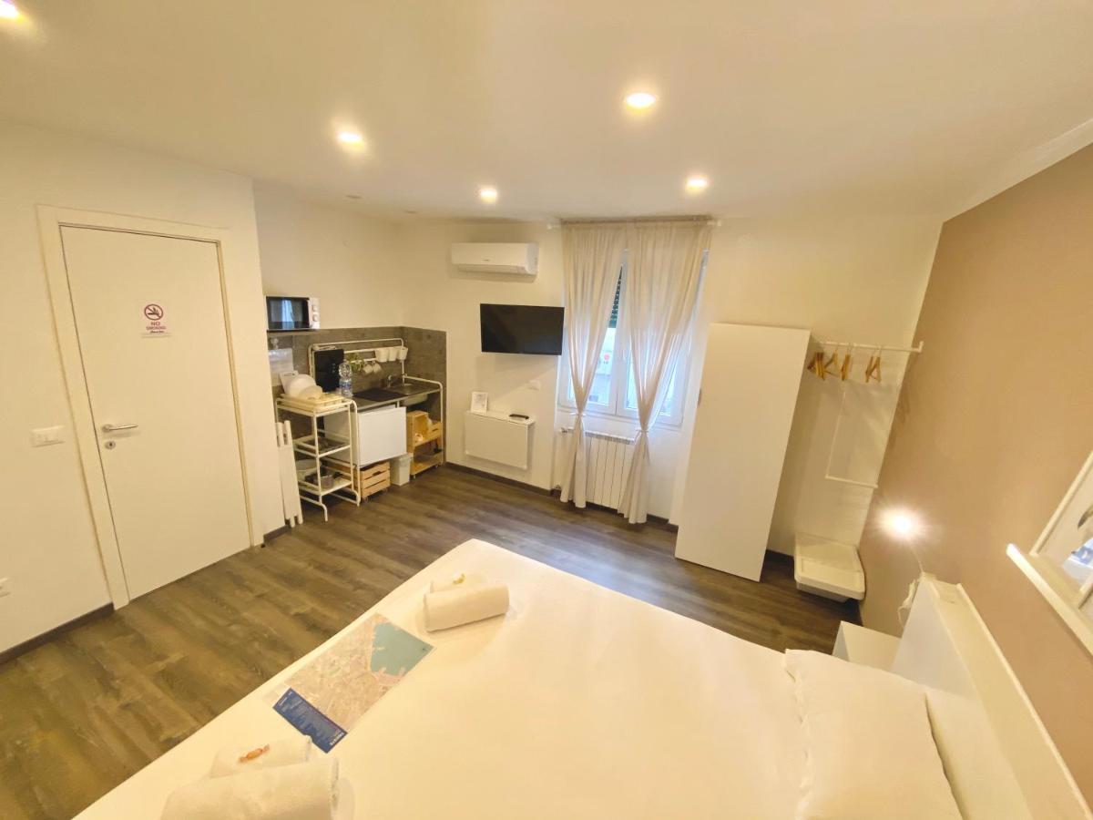 Mimi Rooms&Studios Trieste Luaran gambar