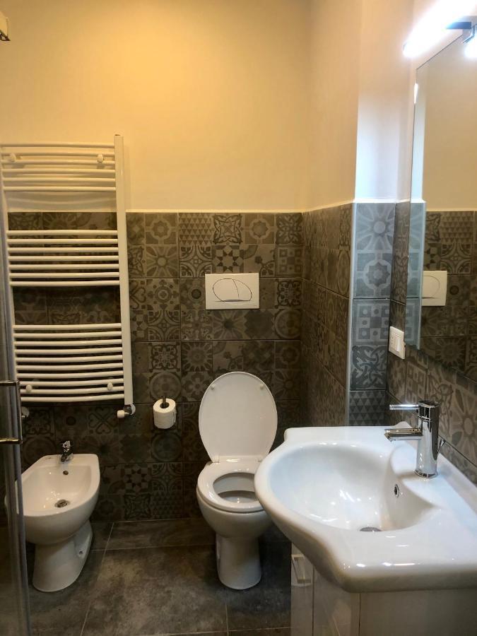 Mimi Rooms&Studios Trieste Luaran gambar
