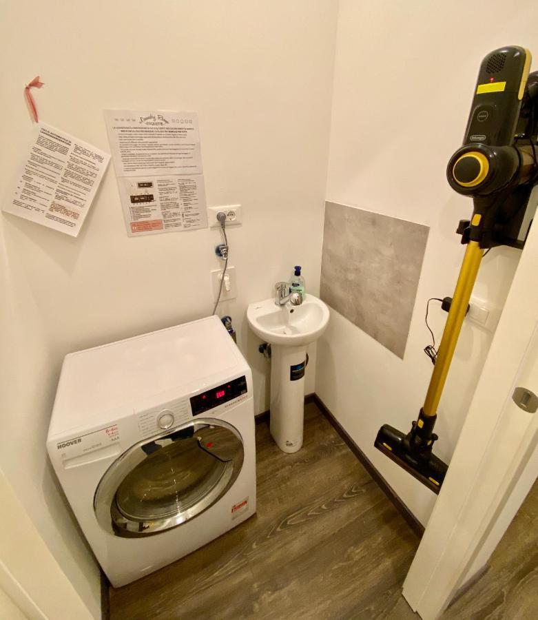 Mimi Rooms&Studios Trieste Luaran gambar